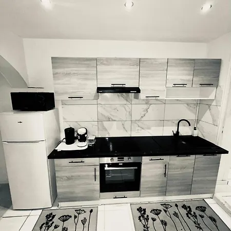 Le Grand Sejour Jusqu'a 6 Personnes Apartment *